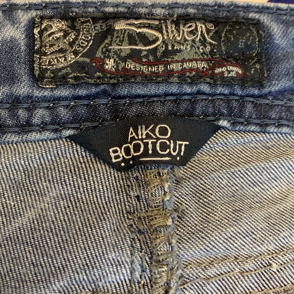 Silver Jeans AIKO Bootcut size 26 - Picture 6 of 7